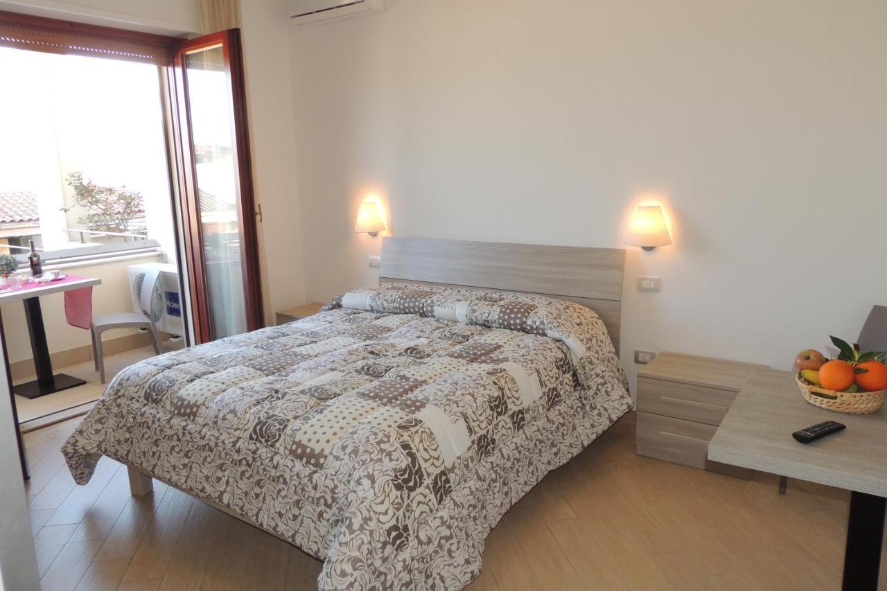La Terrazza Bed & Breakfast Oristano Dış mekan fotoğraf