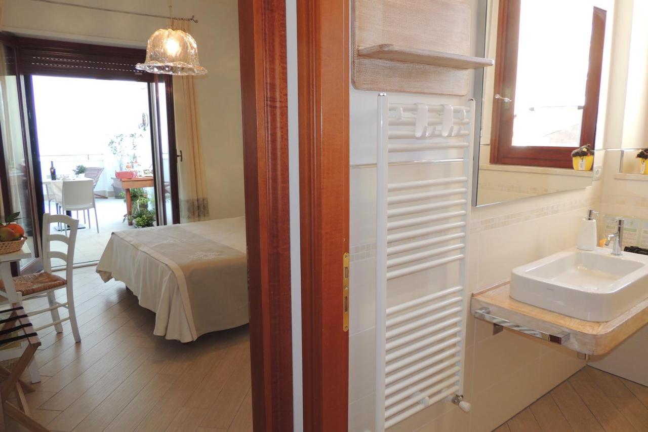 La Terrazza Bed & Breakfast Oristano Dış mekan fotoğraf